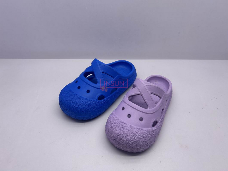 CHILD CLOG