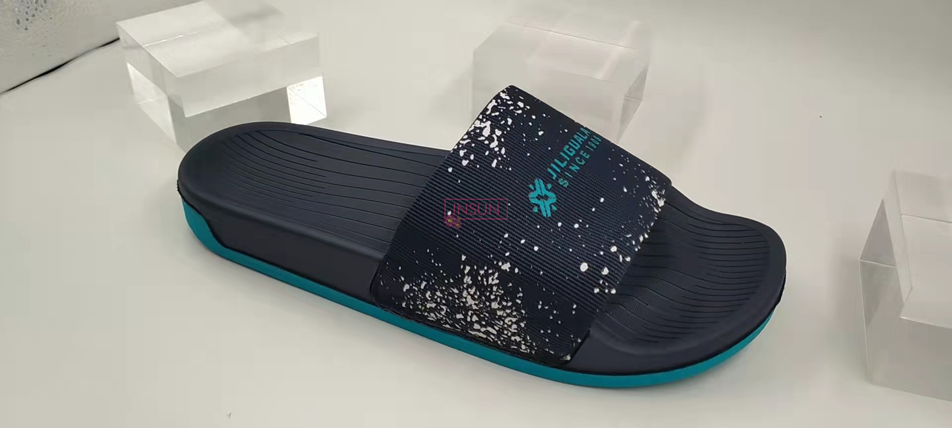 SPORT SANDALS
