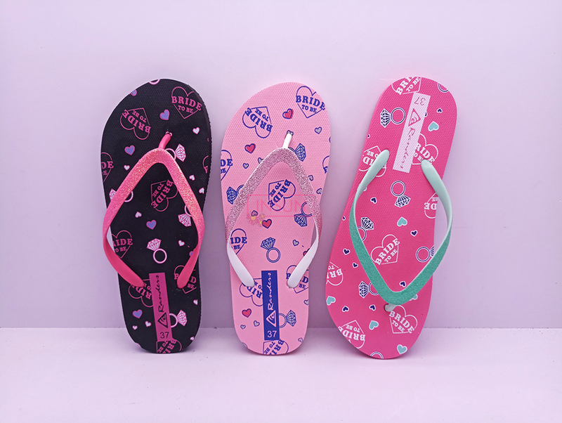 FLIP FLOPS