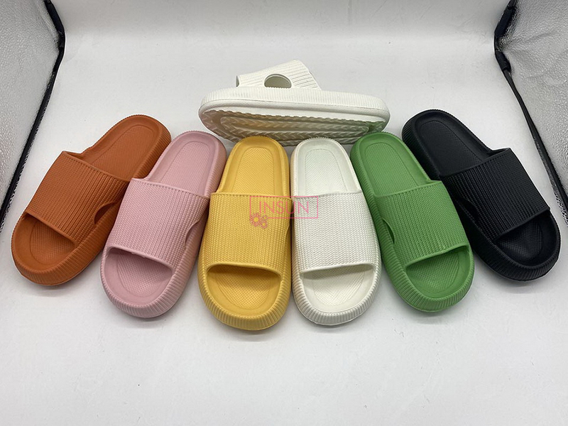 INJECTION MEN SLIPPERS