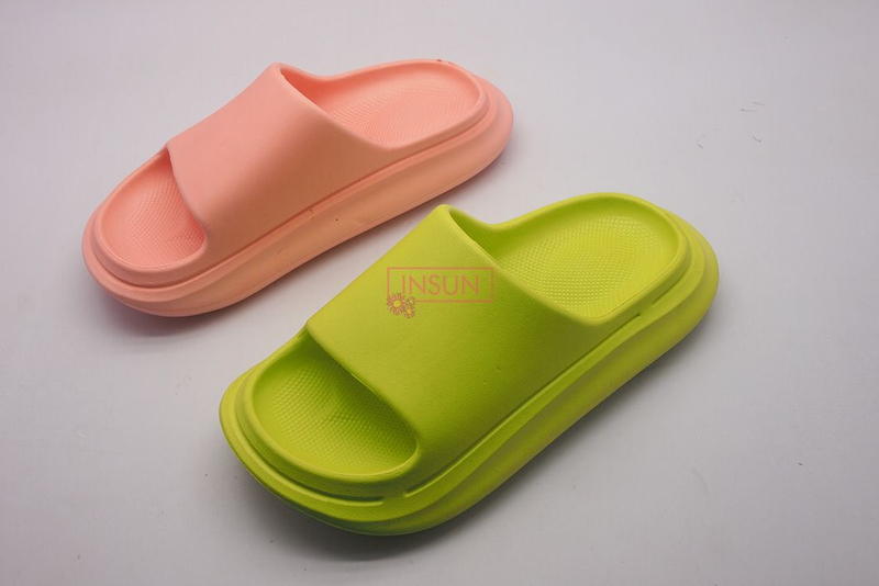 INJECTION SLIDE SLIPPERS