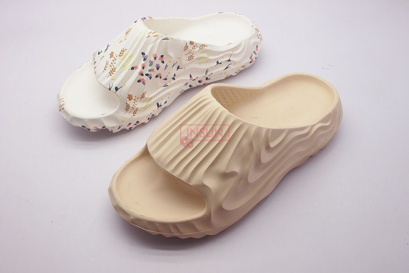 INJECTION SLIDE SLIPPERS