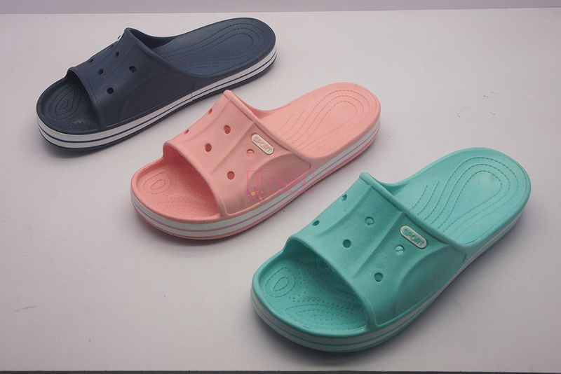 INJECTION SLIDE SLIPPERS