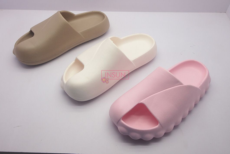 CLOGS