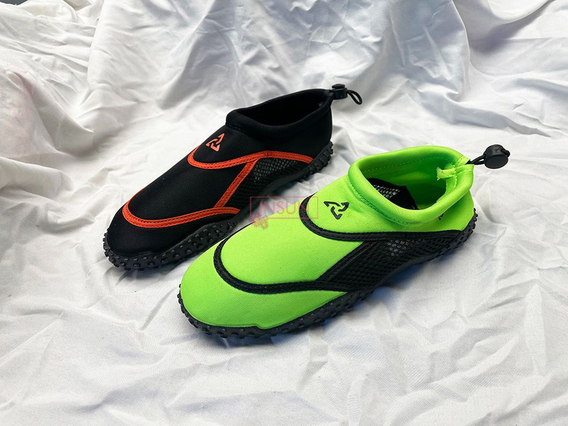 AQUA SHOES