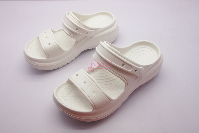 INJECTION SLIDE SLIPPERS