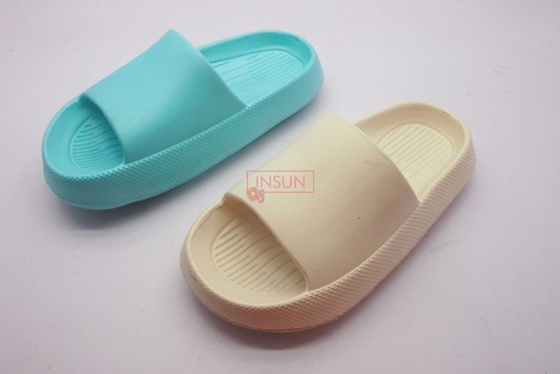 INJECTION SLIDE SLIPPERS