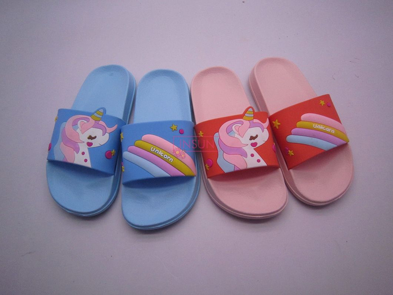 INJECTION SLIDE SLIPPERS