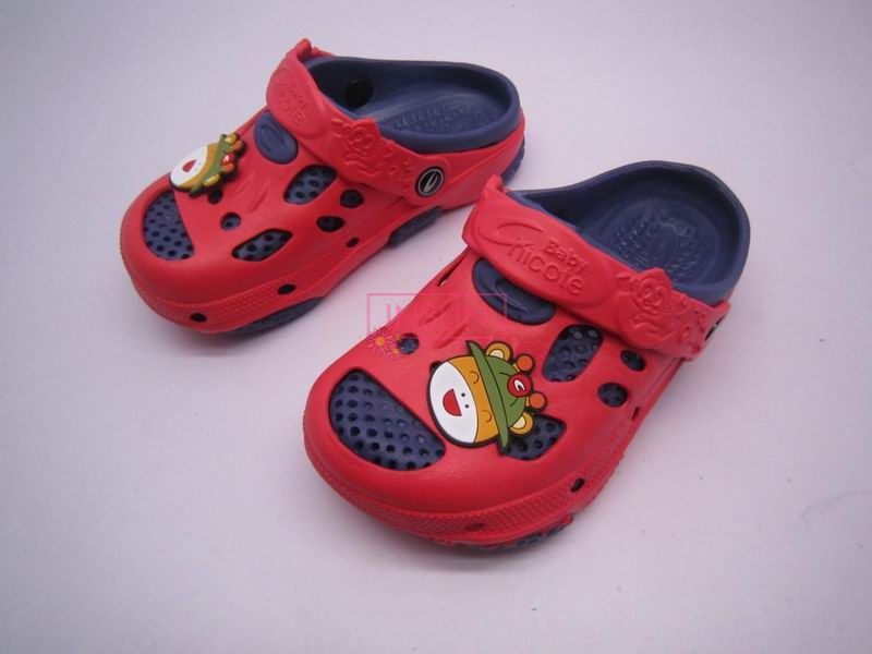 CHILD CLOG