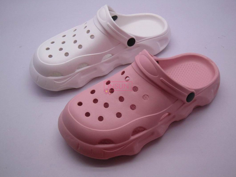 WOMEN CLOG