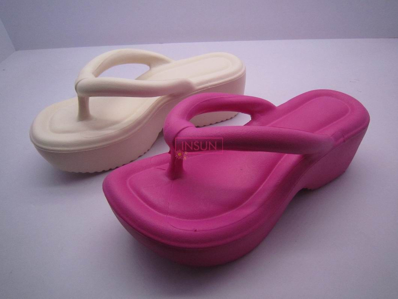 INJECTION THONG STRAP