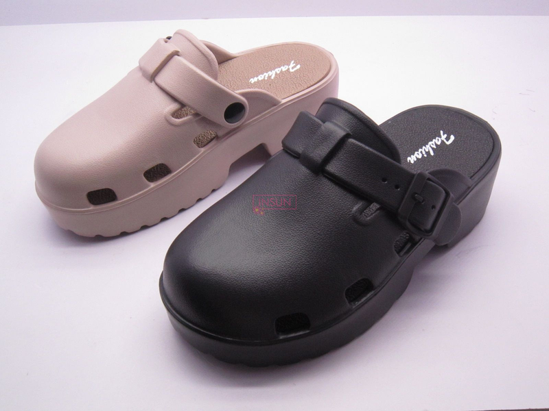 WOMEN CLOG