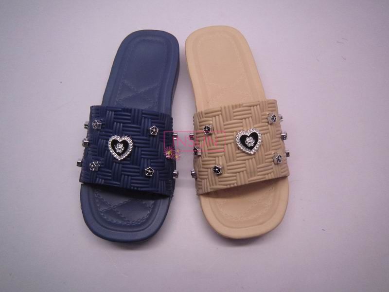 WOMEN SEPERATE INJECTION