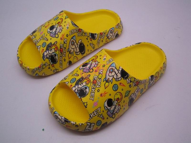 INJECTION SLIDE SLIPPERS