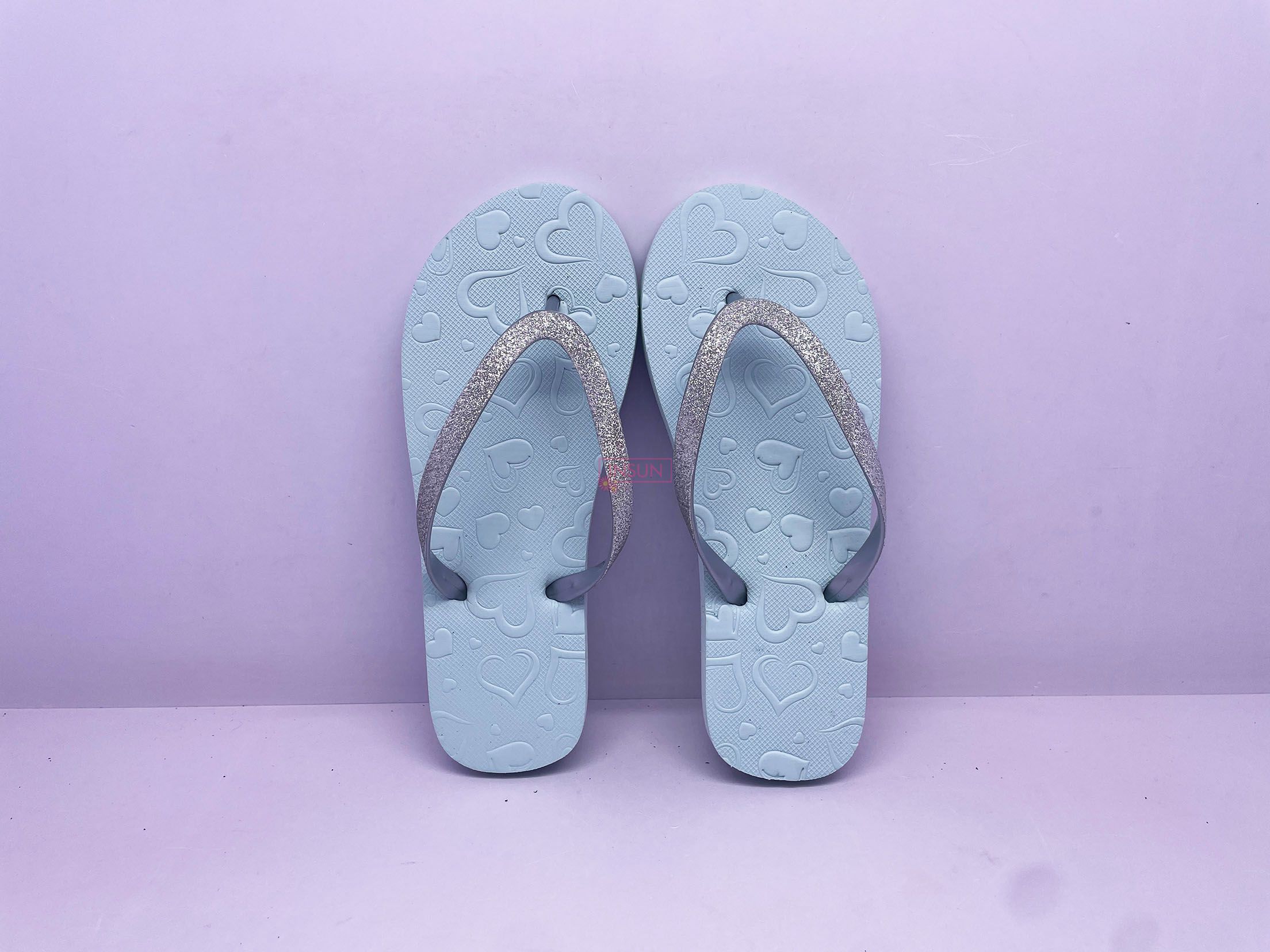 FLIP FLOPS