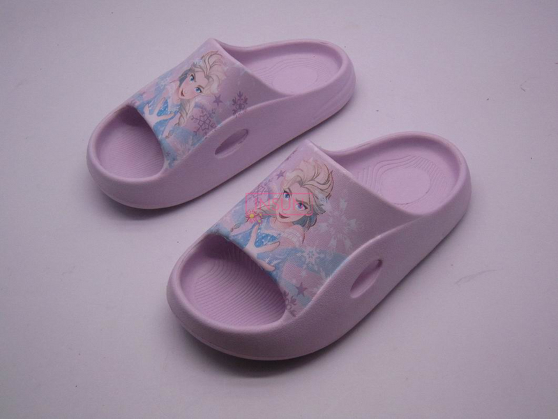 INJECTION SLIDE CHLID SLIPPERS
