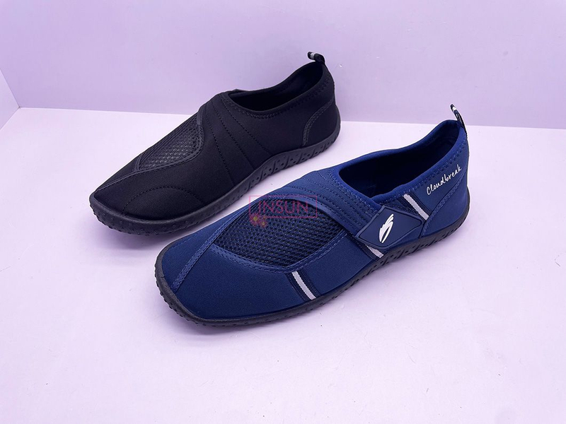 AQUA SHOES