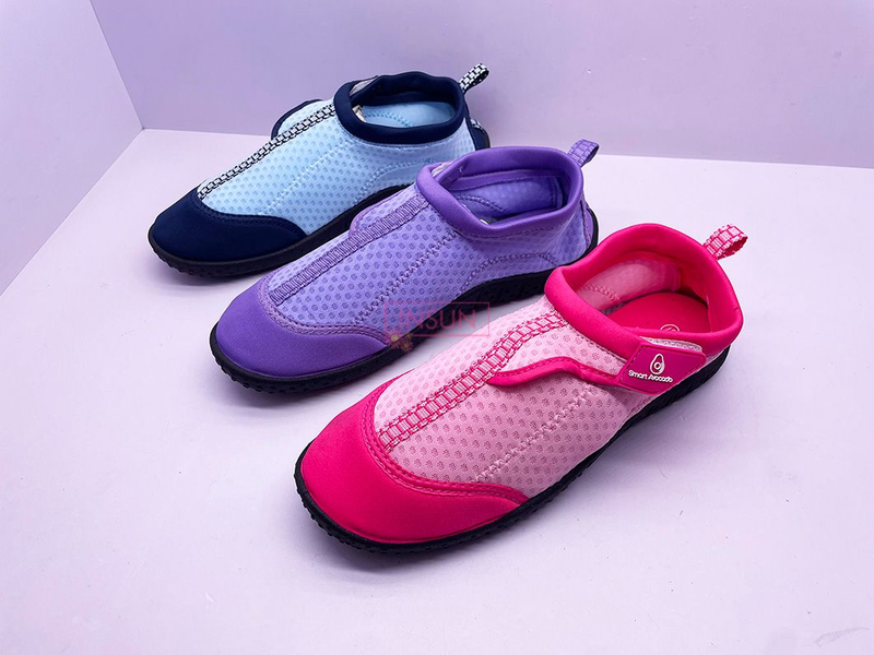 AQUA SHOES