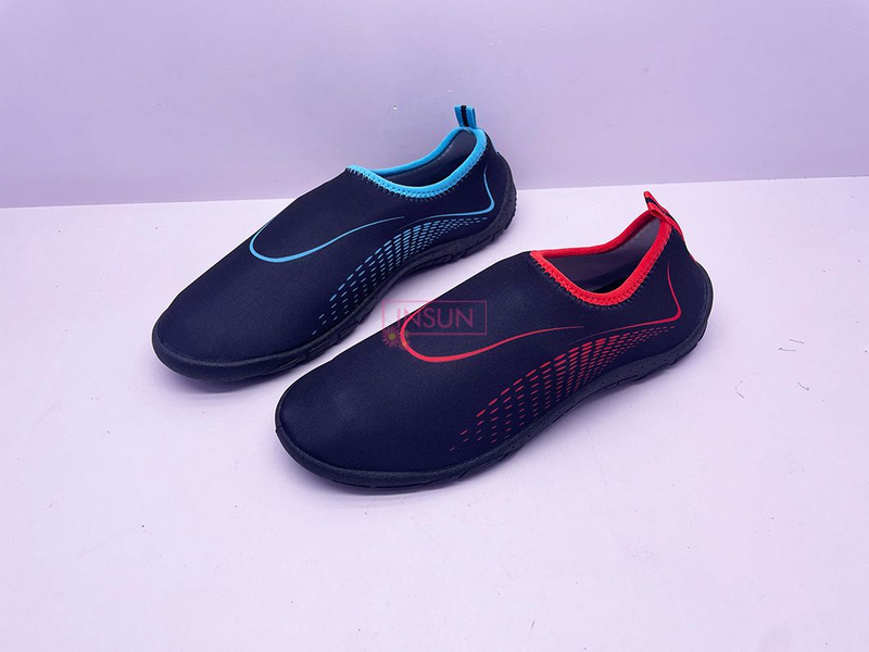 AQUA SHOES