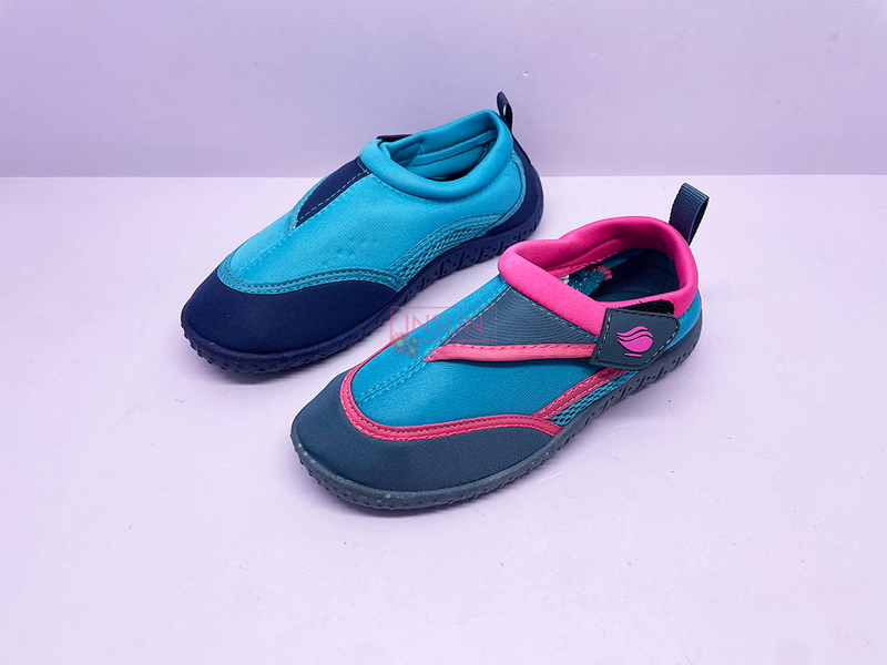 AQUA SHOES