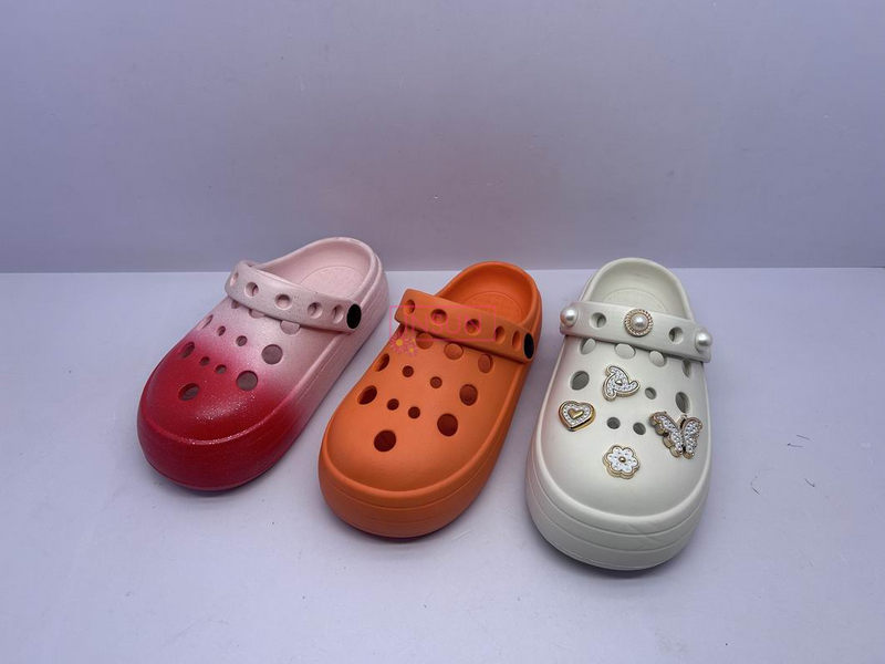 CHILD CLOG