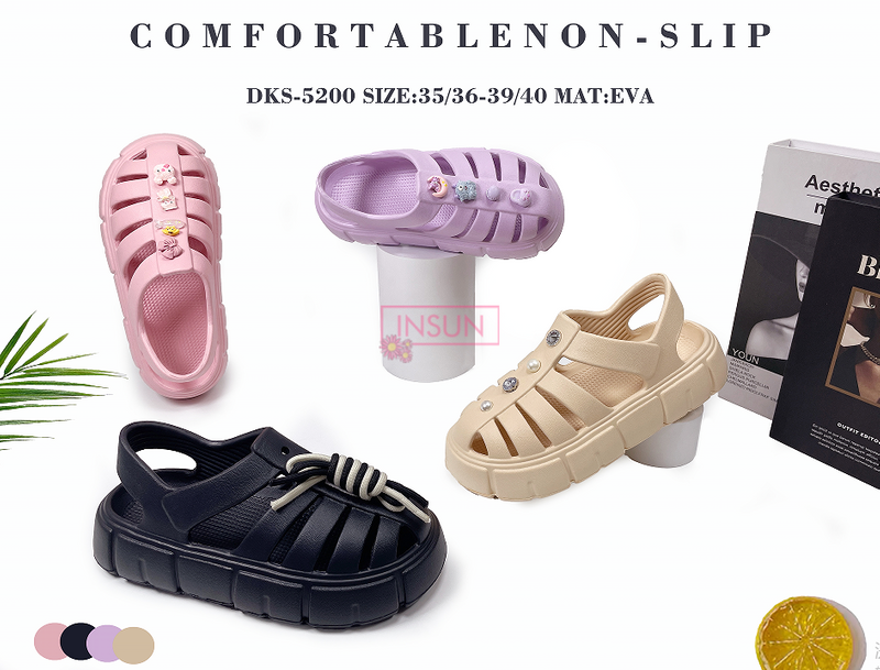 WOMAN CLOGS