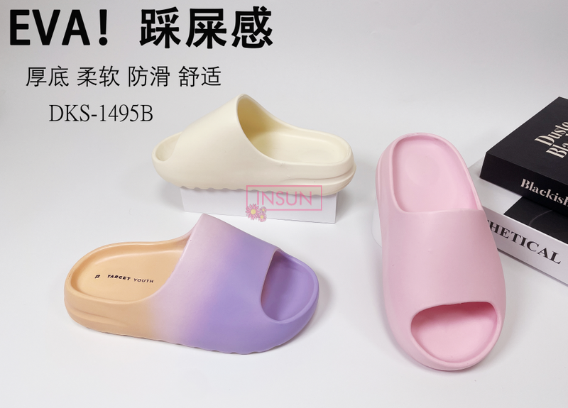 CHILD CLOGS