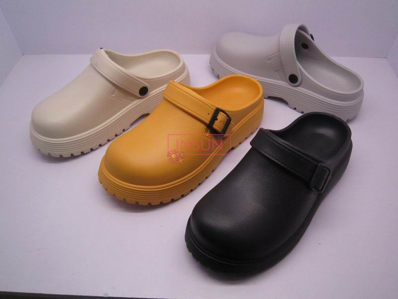 MEN CLOGS