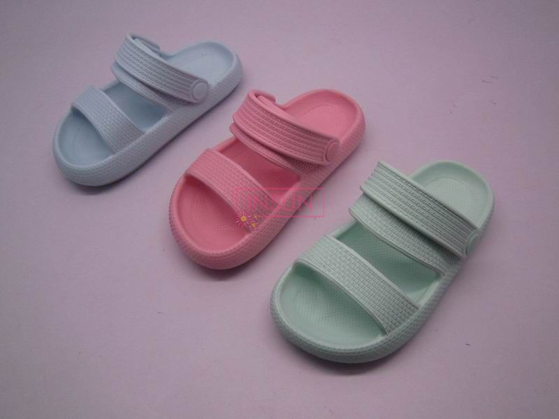 INJECTION SLIDE SLIPPERS