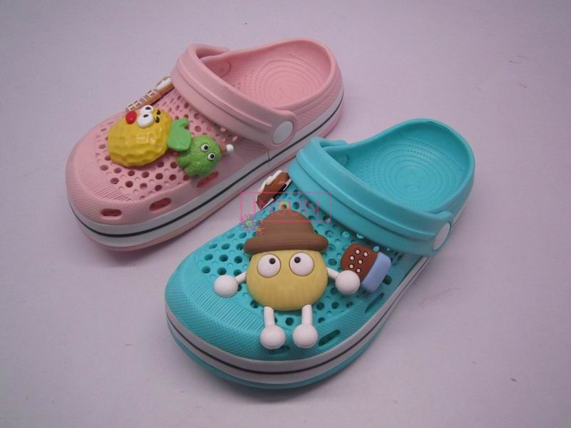 CHILD CLOGS