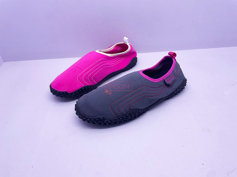 AQUA SHOES