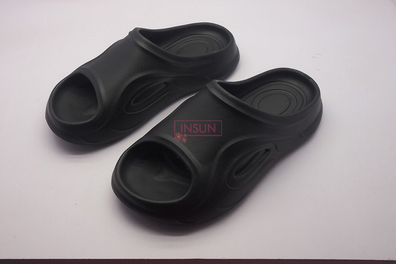 INJECTION SLIDE SLIPPERS