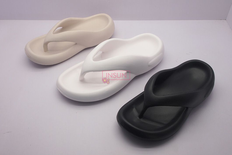INJECTION THONG STRAP