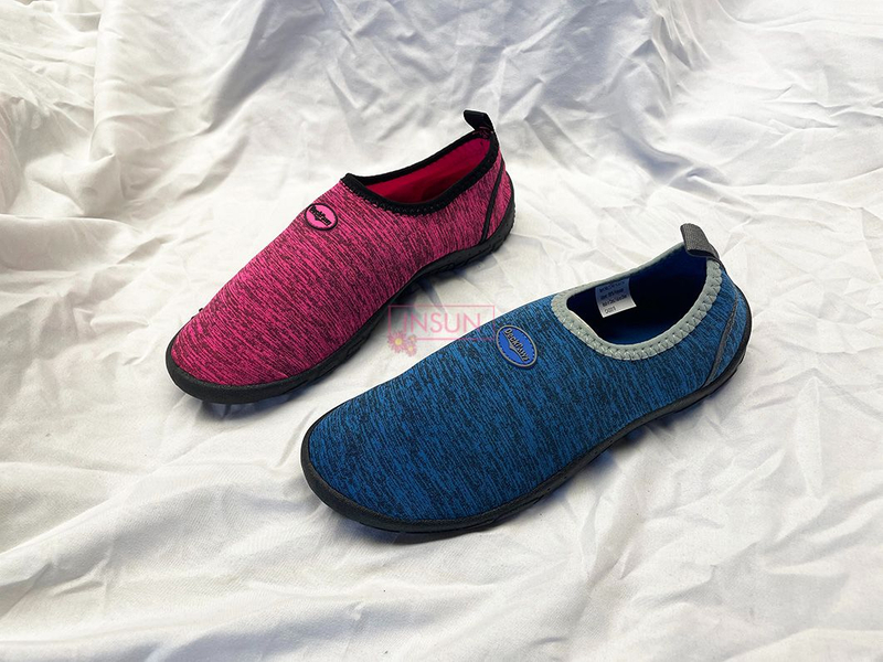 AQUA SHOES