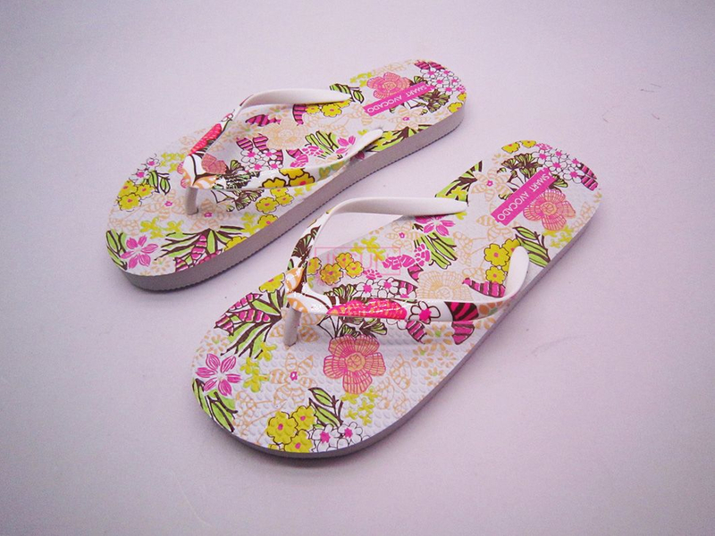 FLIP FLOPS