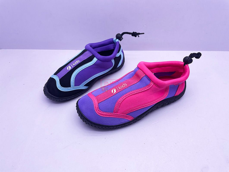 AQUA SHOES