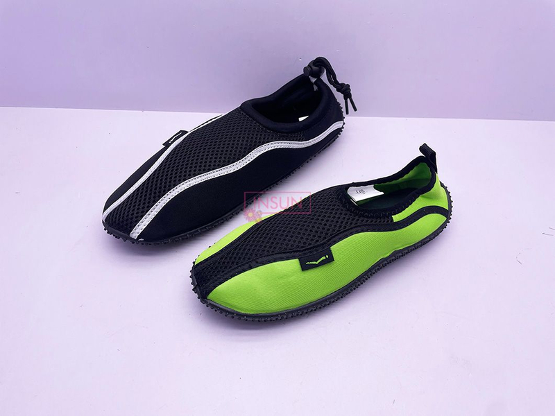 AQUA SHOES