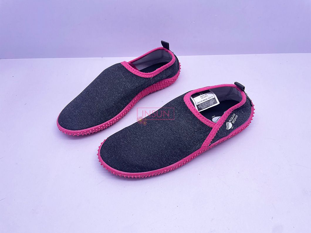 AQUA SHOES