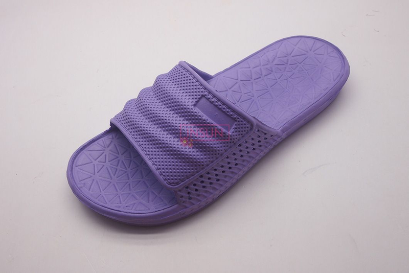 INJECTION SLIDE SLIPPERS