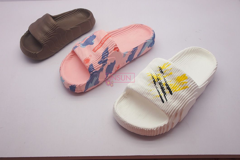 INJECTION SLIDE SLIPPERS
