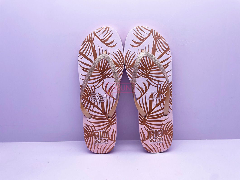 FLIP FLOPS