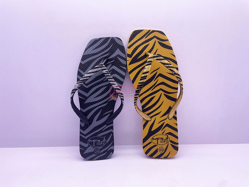 FLIP FLOPS