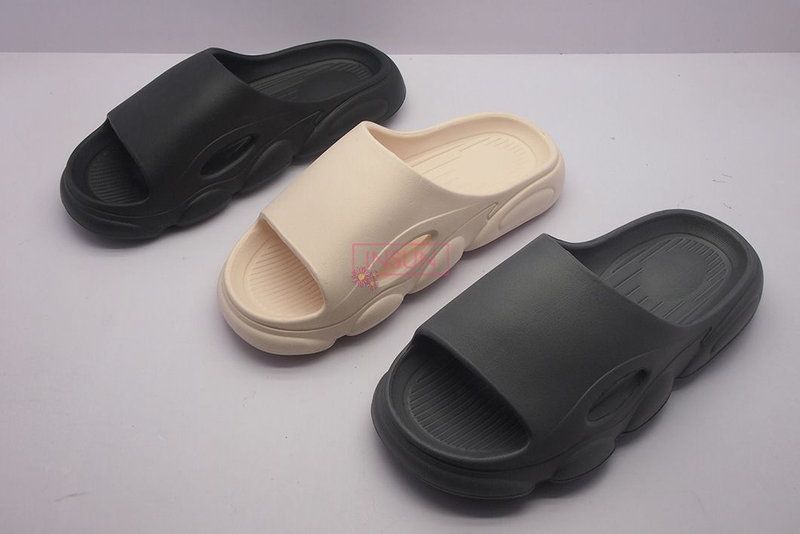 INJECTION SLIDE SLIPPERS