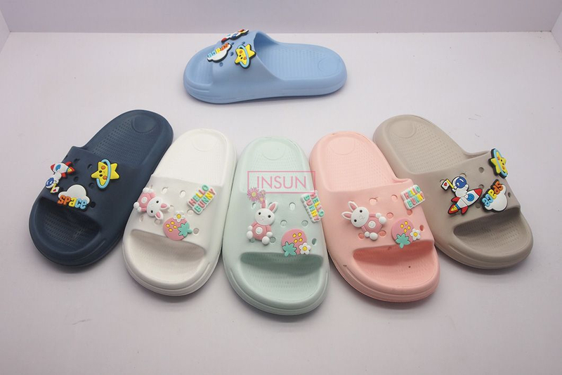 INJECTION SLIDE SLIPPERS