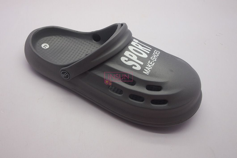 MEN CLOGS