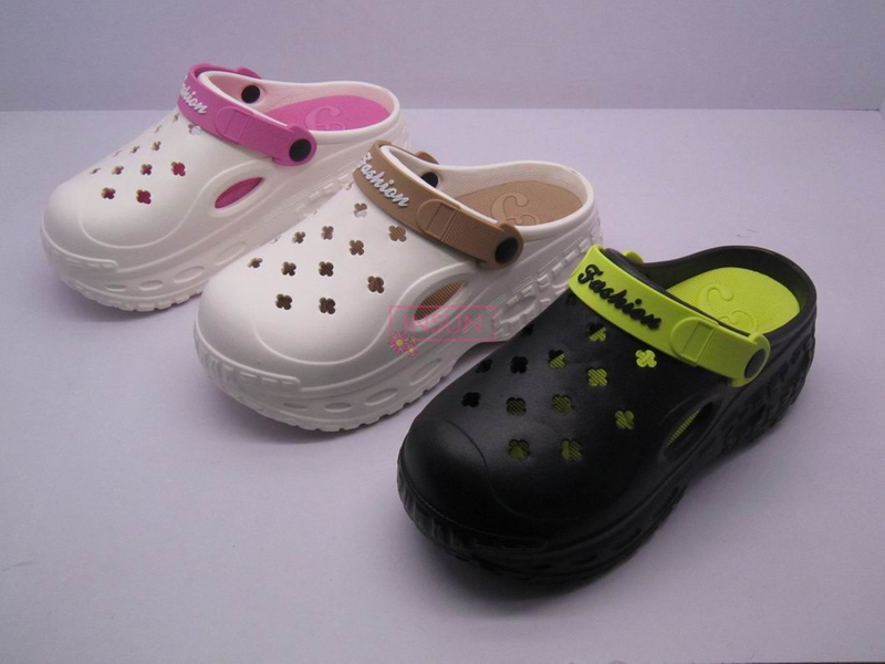 WOMEN CLOG