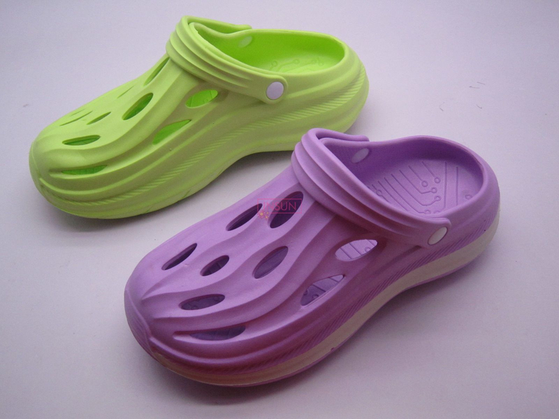 WOMEN CLOG