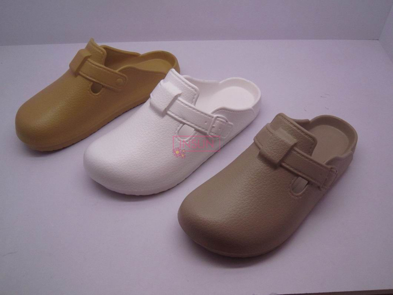 WOMEN CLOG