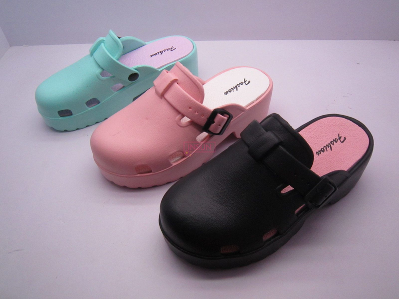 WOMEN CLOG