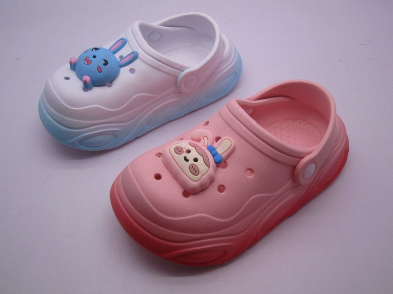 CHILD CLOG
